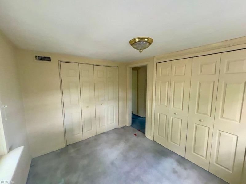 Photo 17 of 20 residential for sale in Norfolk virginia