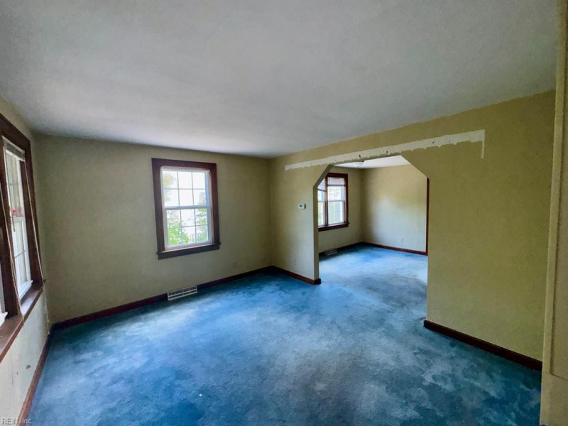 Photo 3 of 20 residential for sale in Norfolk virginia