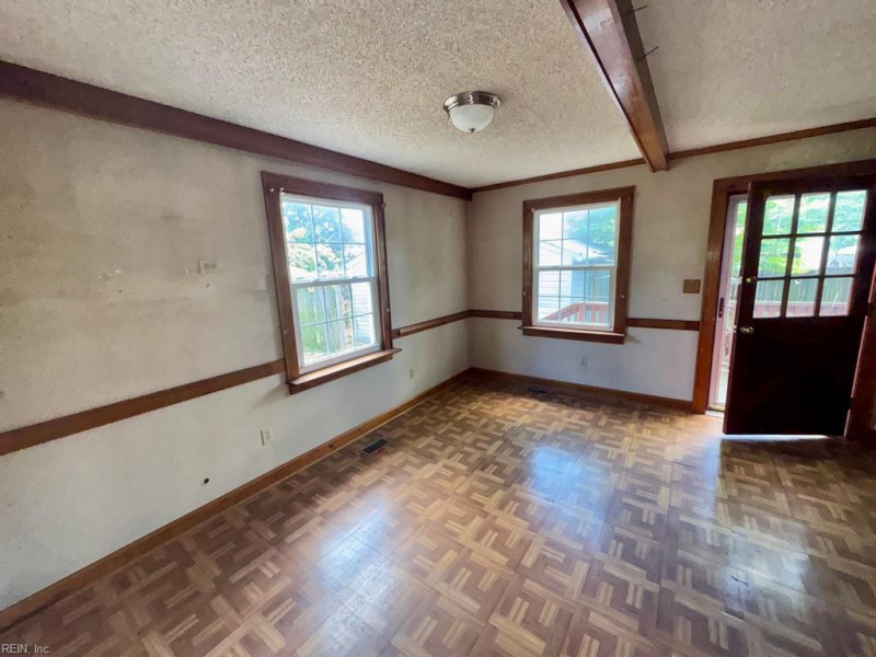 Photo 7 of 20 residential for sale in Norfolk virginia