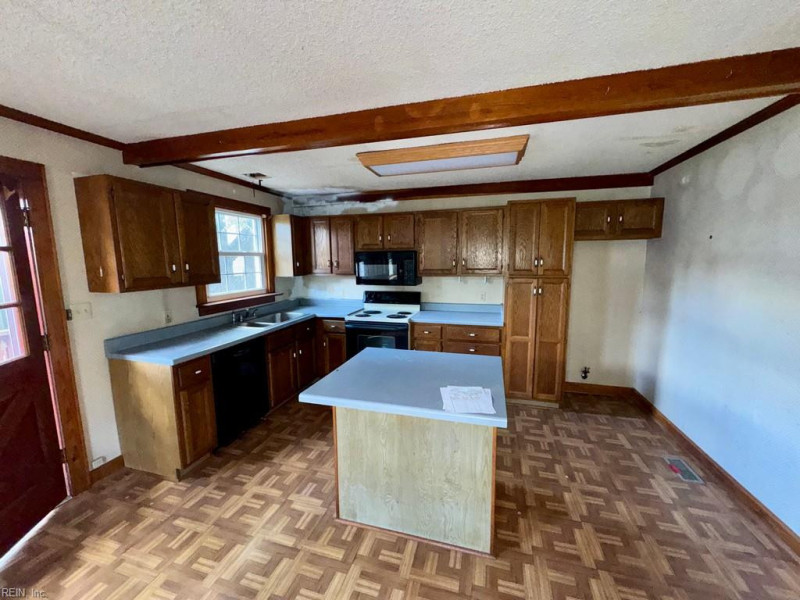 Photo 9 of 20 residential for sale in Norfolk virginia