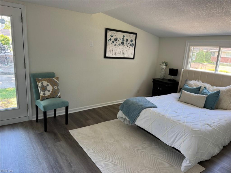 Photo 13 of 29 residential for sale in Virginia Beach virginia