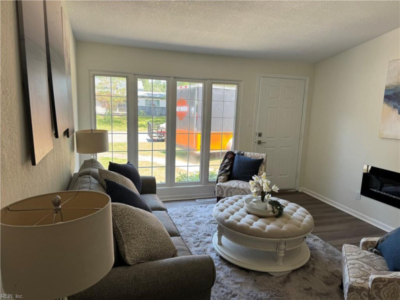 Photo 2 of 29 residential for sale in Virginia Beach virginia