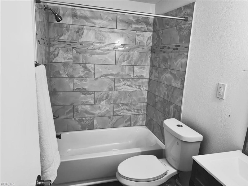 Photo 22 of 29 residential for sale in Virginia Beach virginia
