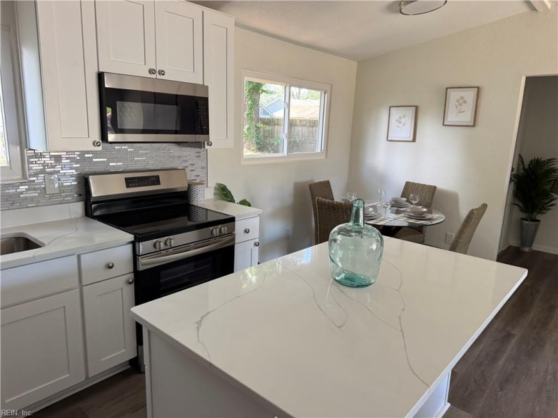 Photo 7 of 29 residential for sale in Virginia Beach virginia