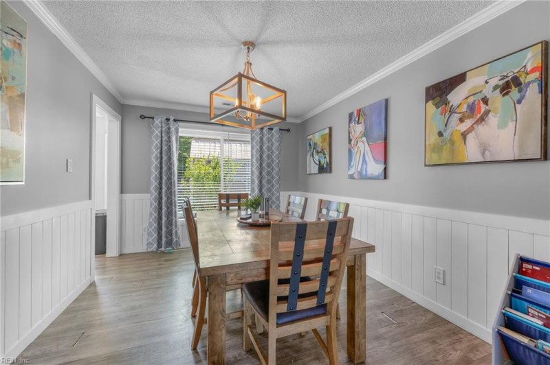 Photo 13 of 39 residential for sale in Virginia Beach virginia