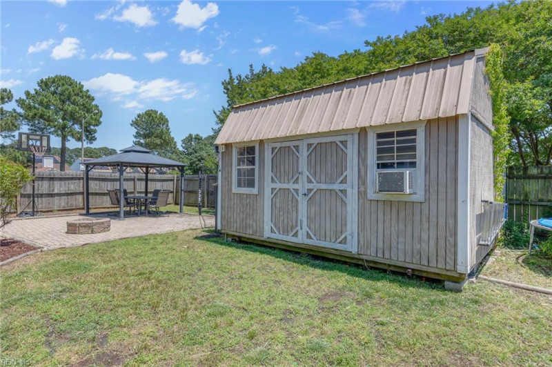 Photo 35 of 39 residential for sale in Virginia Beach virginia