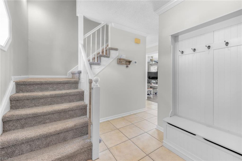 Photo 5 of 39 residential for sale in Virginia Beach virginia