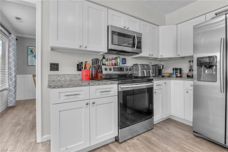 Photo 8 of 39 residential for sale in Virginia Beach virginia