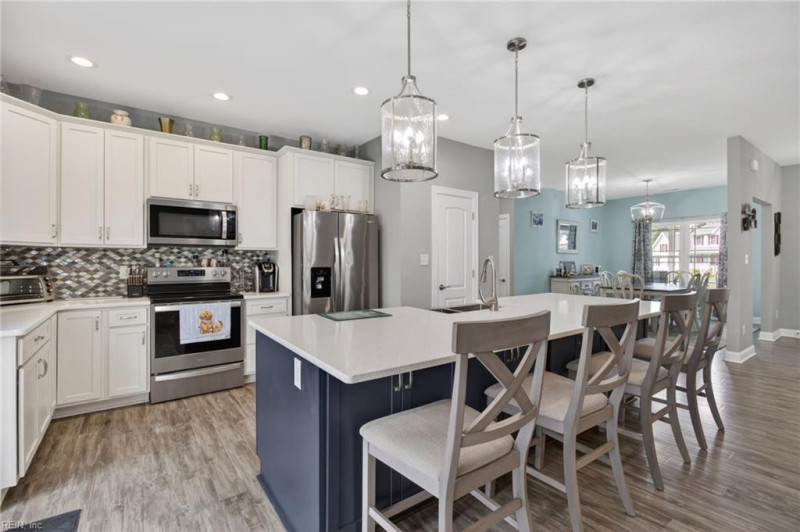 Photo 13 of 43 residential for sale in Suffolk virginia