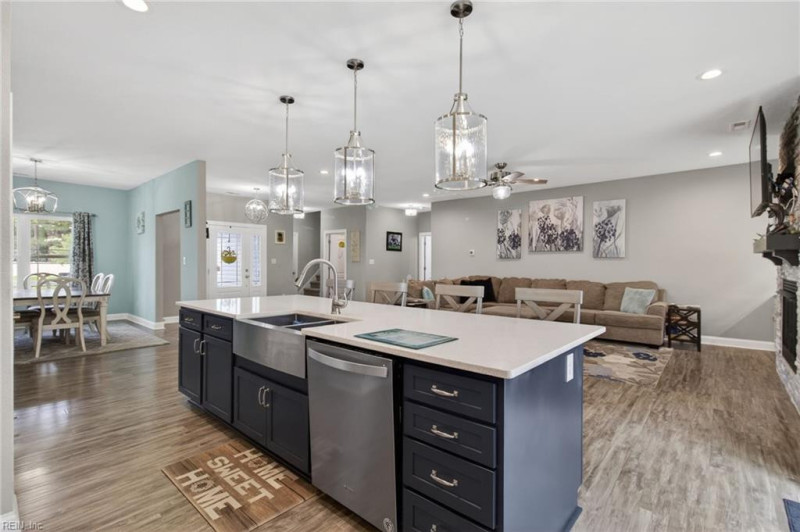 Photo 15 of 43 residential for sale in Suffolk virginia