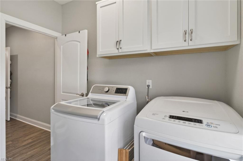 Photo 32 of 43 residential for sale in Suffolk virginia