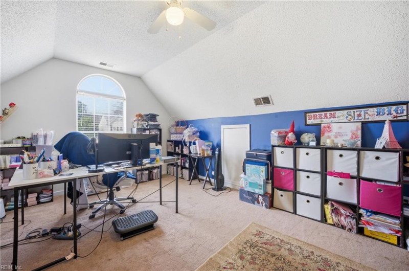 Photo 17 of 37 residential for sale in Newport News virginia