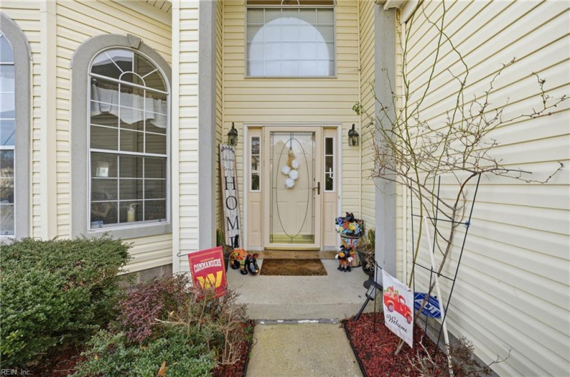 Photo 5 of 37 residential for sale in Newport News virginia