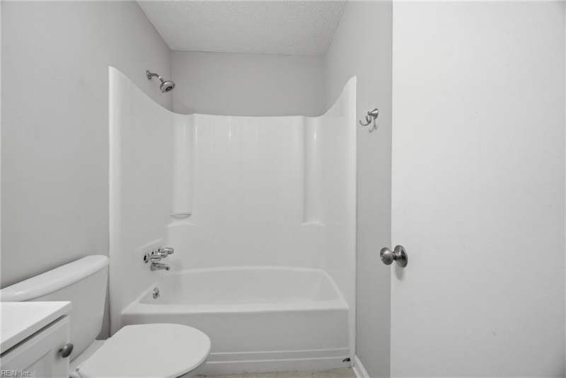 Photo 11 of 21 residential for sale in Newport News virginia