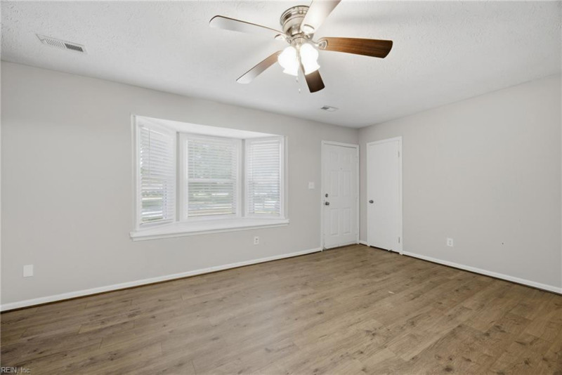 Photo 3 of 21 residential for sale in Newport News virginia