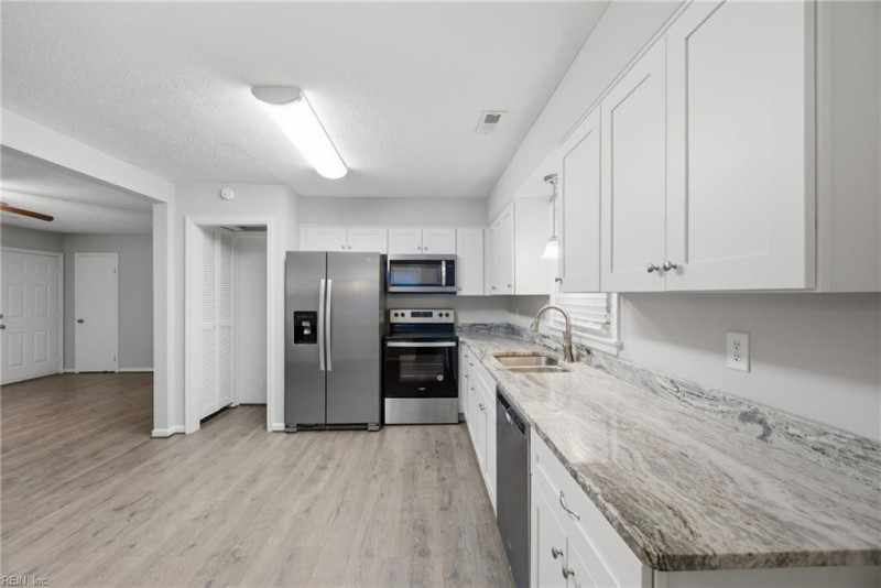 Photo 5 of 21 residential for sale in Newport News virginia