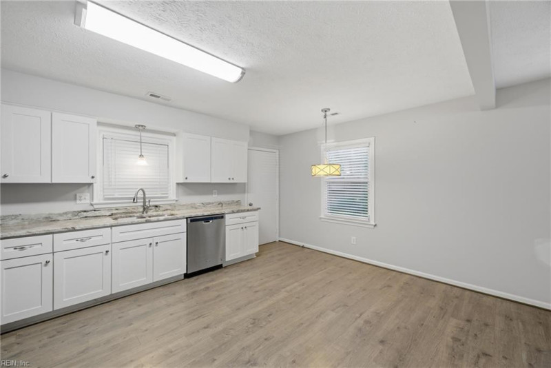Photo 7 of 21 residential for sale in Newport News virginia