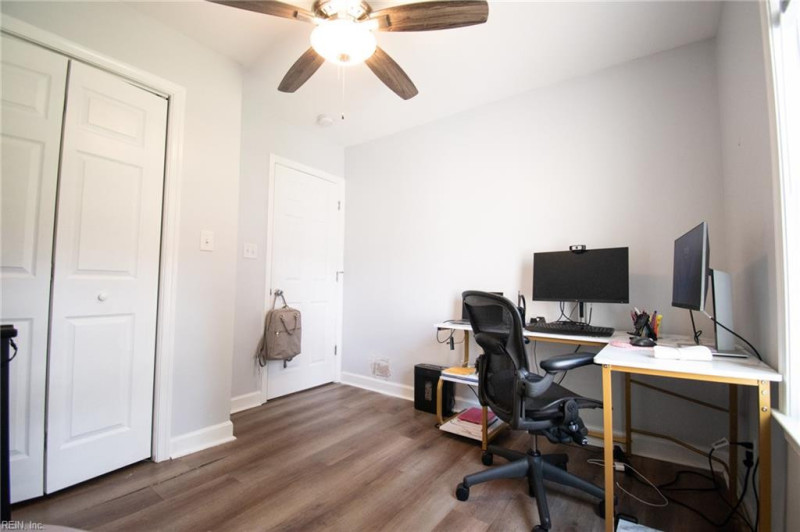 Photo 27 of 32 residential for sale in Hampton virginia