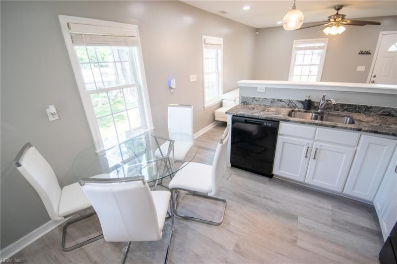 Photo 8 of 32 residential for sale in Hampton virginia