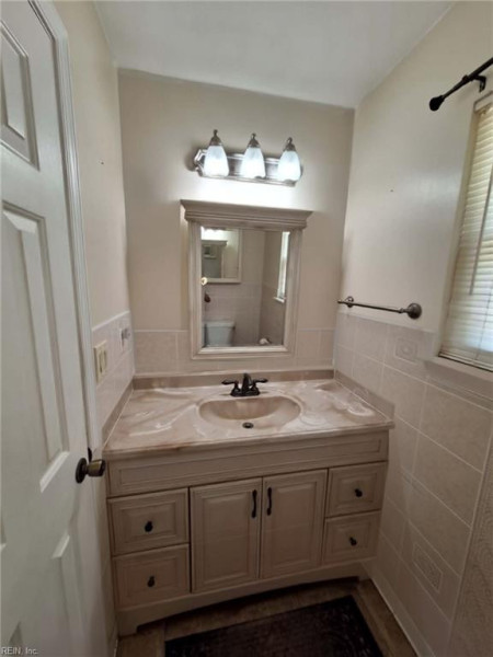 Photo 13 of 30 residential for sale in Virginia Beach virginia