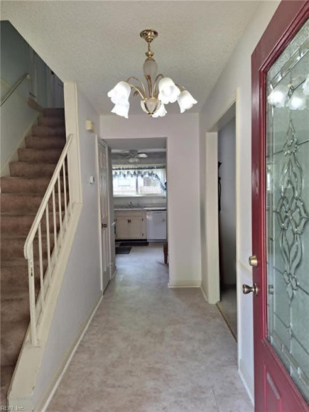 Photo 3 of 30 residential for sale in Virginia Beach virginia
