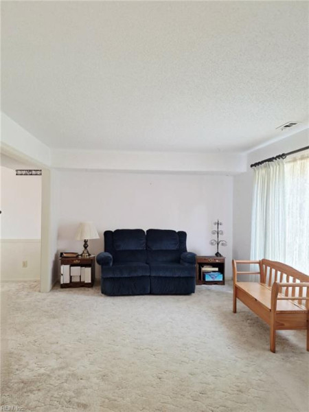 Photo 4 of 30 residential for sale in Virginia Beach virginia