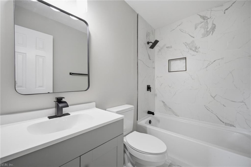 Photo 20 of 41 residential for sale in Virginia Beach virginia