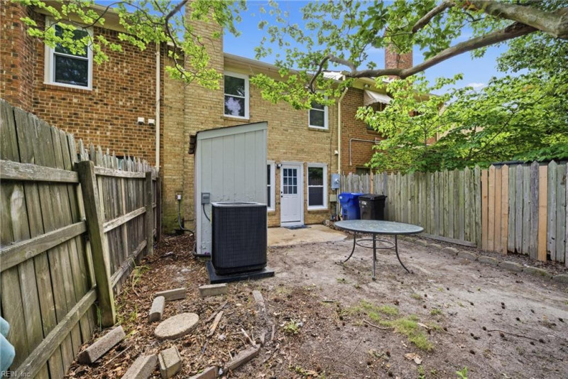 Photo 26 of 41 residential for sale in Virginia Beach virginia