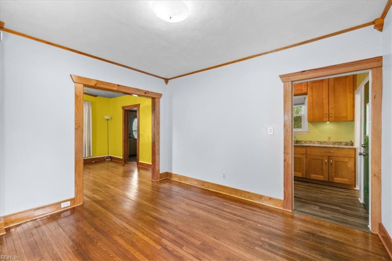 Photo 11 of 48 residential for sale in Norfolk virginia