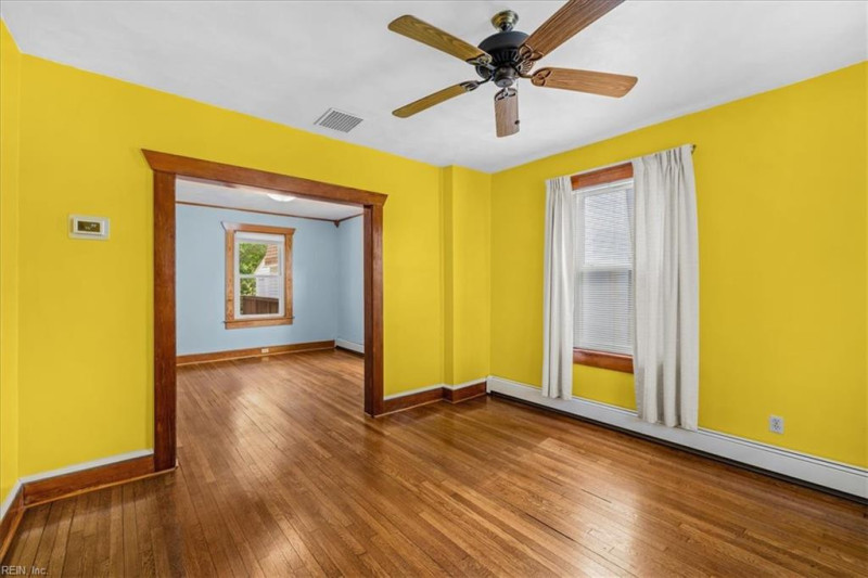 Photo 14 of 48 residential for sale in Norfolk virginia
