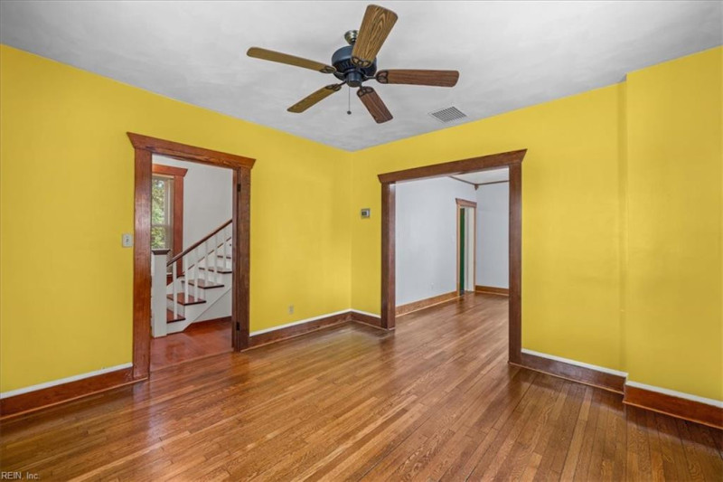 Photo 17 of 48 residential for sale in Norfolk virginia