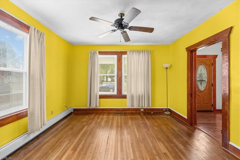 Photo 18 of 48 residential for sale in Norfolk virginia