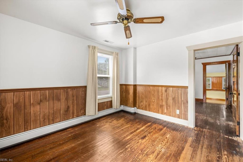 Photo 31 of 48 residential for sale in Norfolk virginia