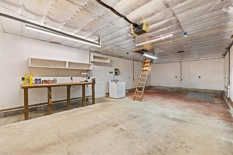 Photo 6 of 48 residential for sale in Norfolk virginia