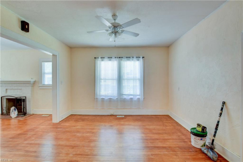 Photo 10 of 30 residential for sale in Hampton virginia