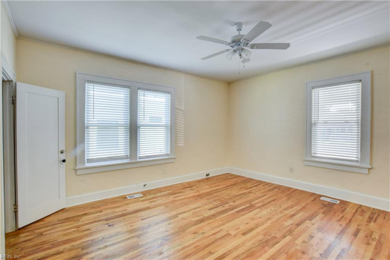 Photo 18 of 30 residential for sale in Hampton virginia