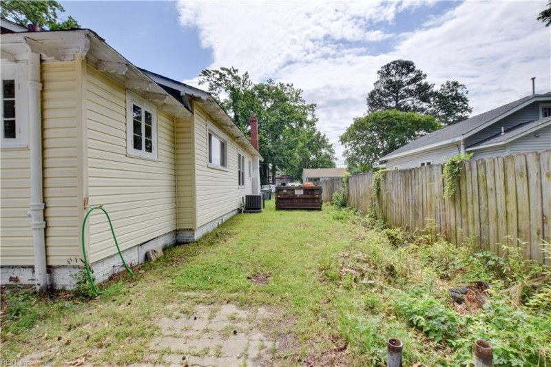 Photo 27 of 30 residential for sale in Hampton virginia