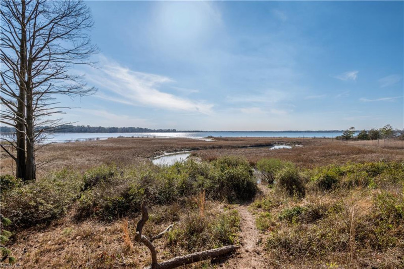 Photo 37 of 45 residential for sale in Suffolk virginia Photo 37 of 45 residential for sale in Suffolk virginia