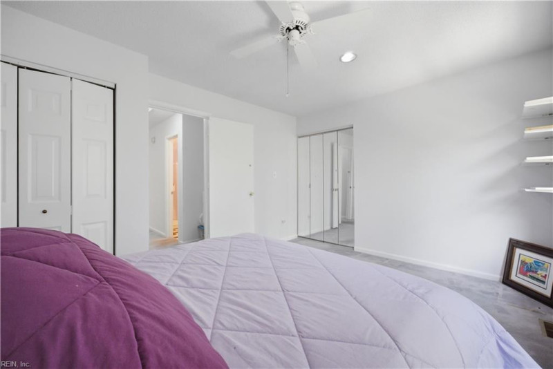 Photo 14 of 24 residential for sale in Hampton virginia