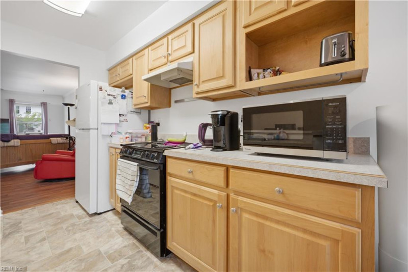 Photo 5 of 24 residential for sale in Hampton virginia