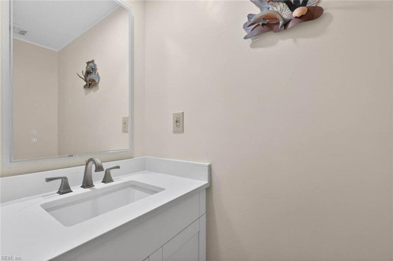 Photo 17 of 31 residential for sale in Virginia Beach virginia