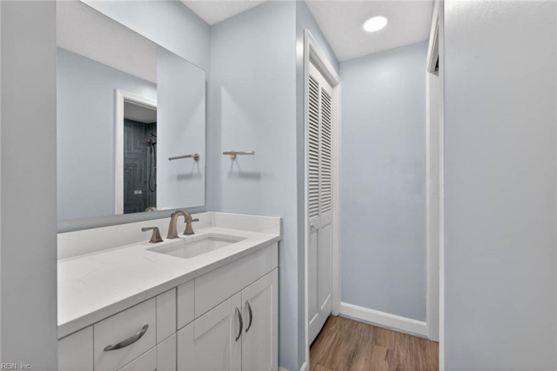 Photo 21 of 31 residential for sale in Virginia Beach virginia