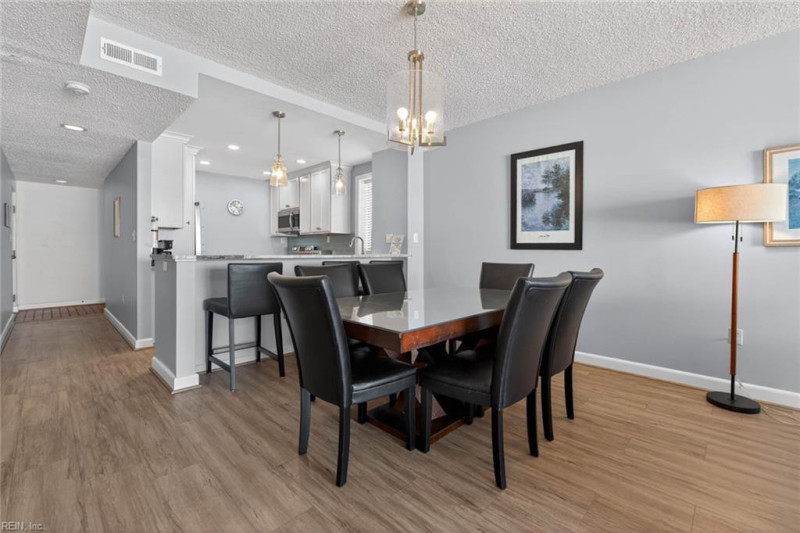 Photo 9 of 31 residential for sale in Virginia Beach virginia