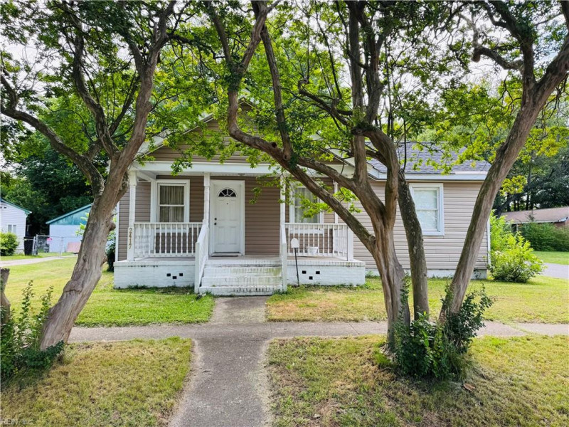 Photo 1 of 21 residential for sale in Portsmouth virginia