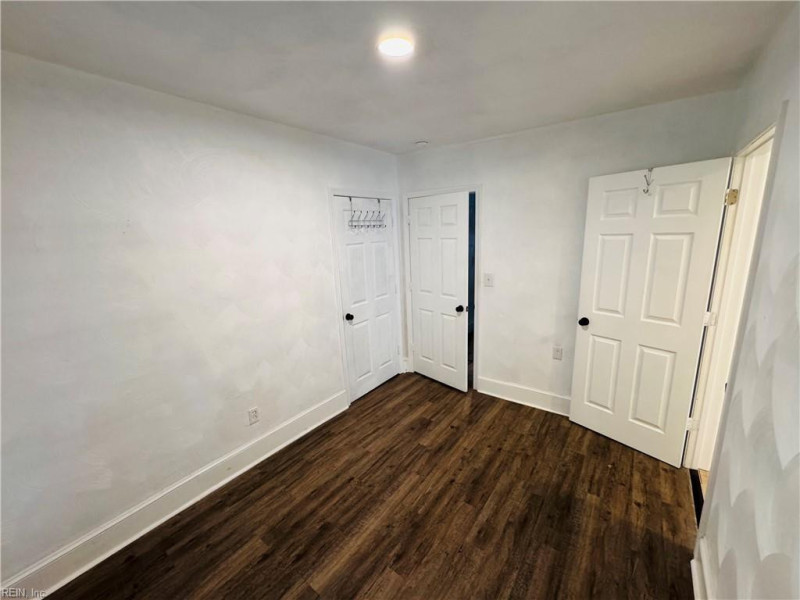 Photo 12 of 21 residential for sale in Portsmouth virginia