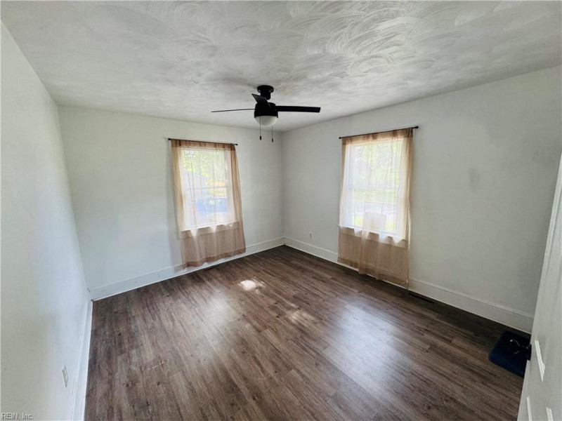 Photo 16 of 21 residential for sale in Portsmouth virginia