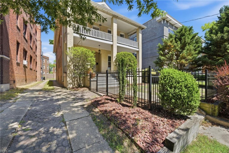 Photo 1 of 43 residential for sale in Norfolk virginia