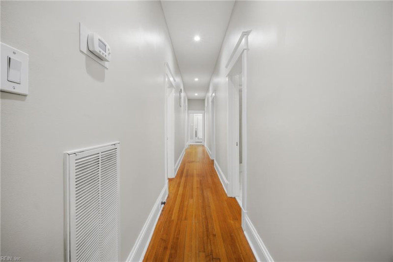 Photo 15 of 43 residential for sale in Norfolk virginia