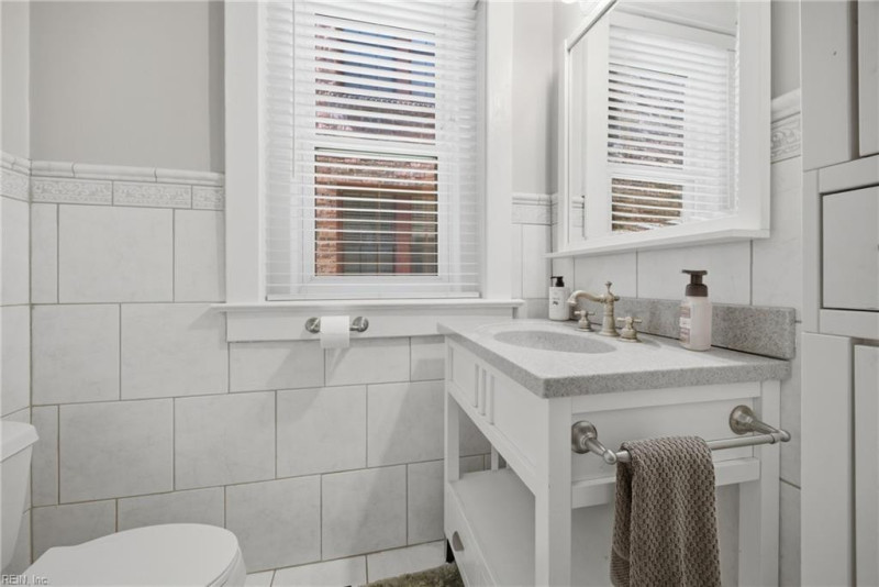 Photo 21 of 43 residential for sale in Norfolk virginia