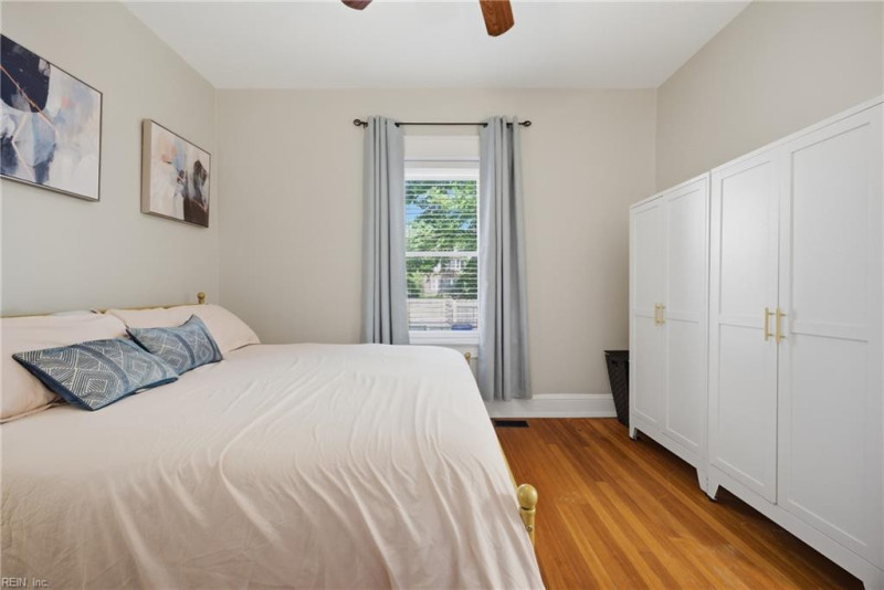 Photo 24 of 43 residential for sale in Norfolk virginia